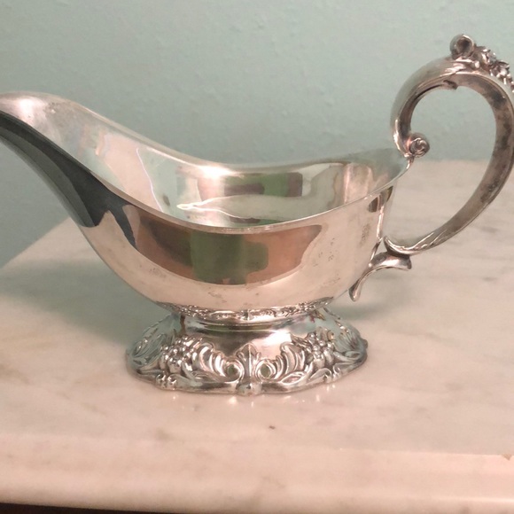 Reed & Barton Other - Reed and Barton gravy dish